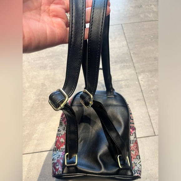 Juicy Mini Backpack - Picture 2 of 3